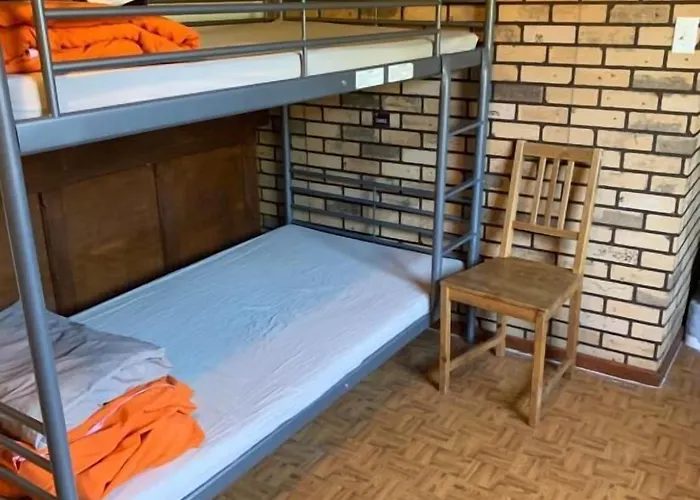 Vancouver Backpacker House - 10 Min Walk To Metrotown Skytrain Station