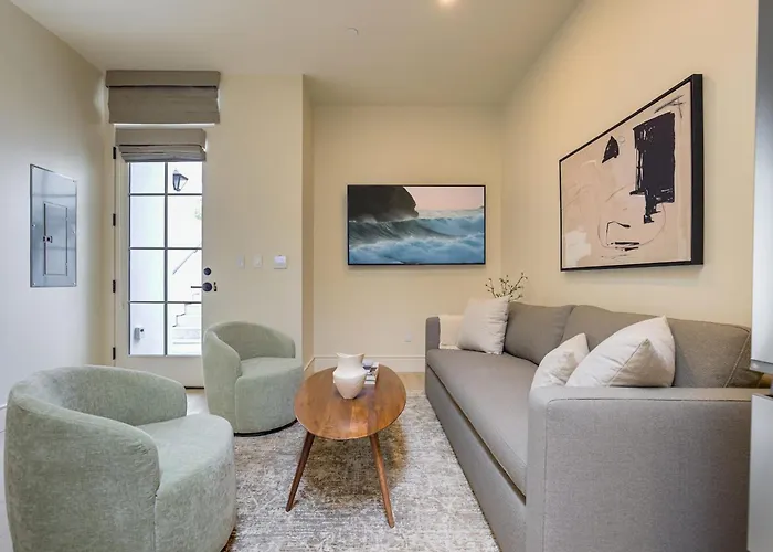 Casa De La Vina - Boutique Apartments In Downtown Santa Barbara