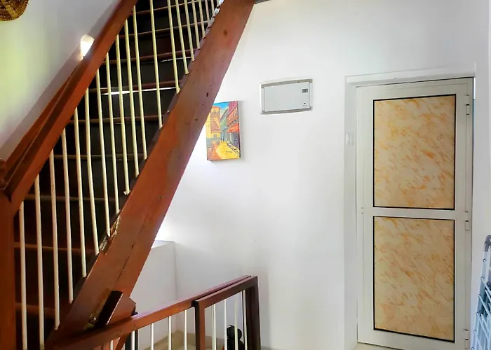 Seafarers Loft