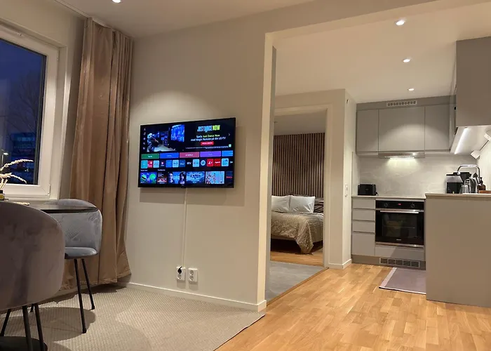 Luxurious Villa With Free Parking