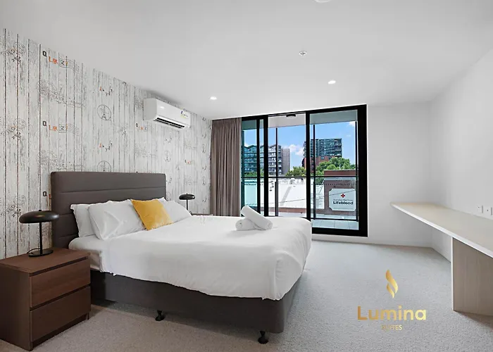 Lumina Suites