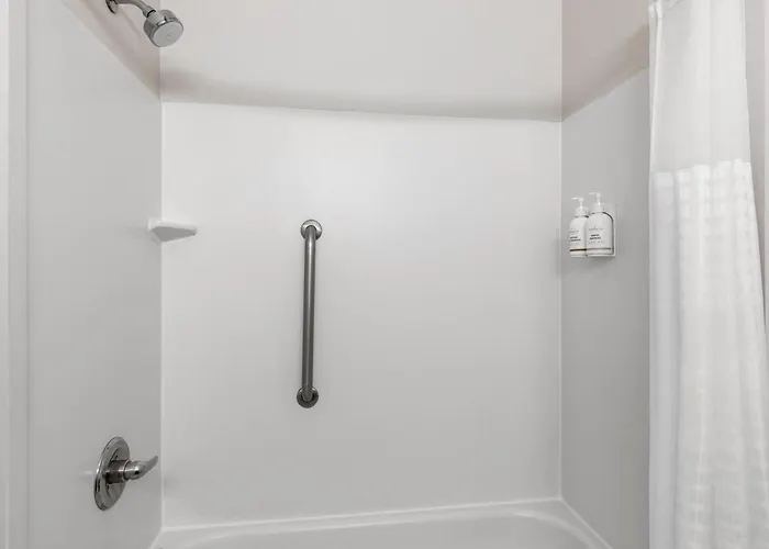 Wingate By Wyndham Destin