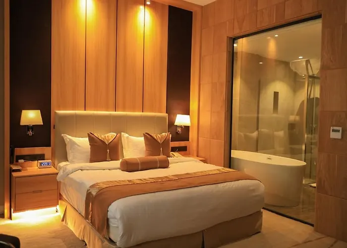 The Belwoods Hotel Near Igi Delhi