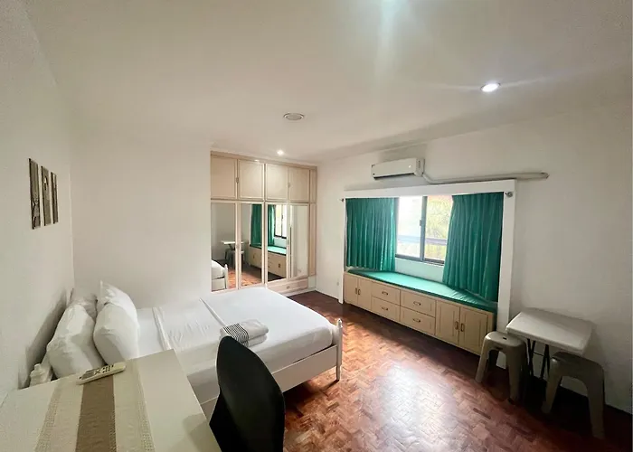 Layover Guesthouse