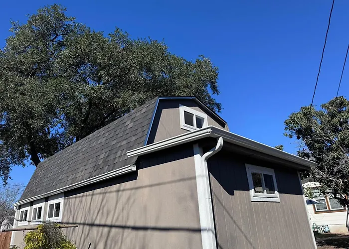 Cute Barn Guesthouse - Minutes From Downtown And Major Attractions