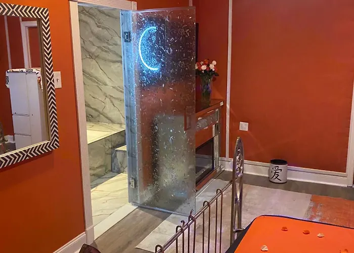 420 Friendly Suites