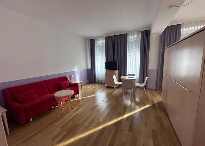 Hotel Caroline