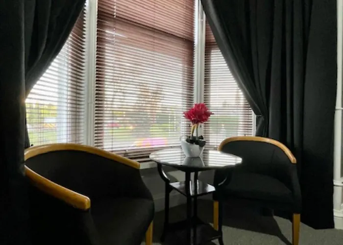 Vaila Guest House