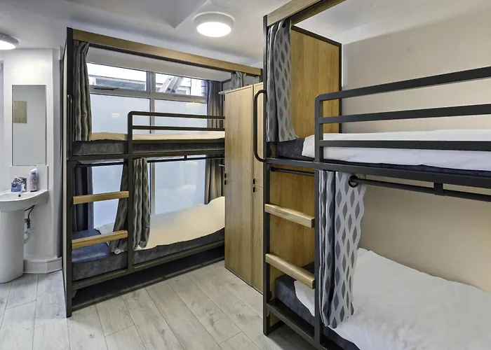 Astor Victoria Hostel