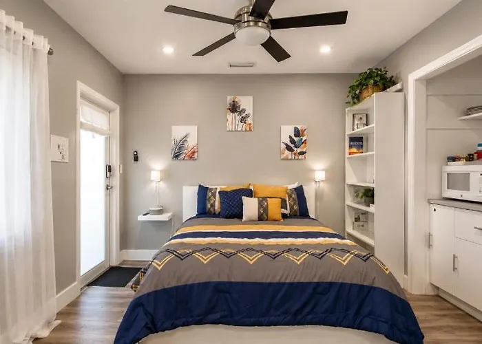 Cozy 1 Bdr Unit By Beach, Mall, & Downtown Ftl