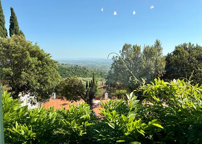 Villa Del Parco In Tuscany