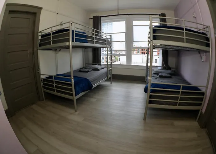 California Dreams Hostel - Downtown