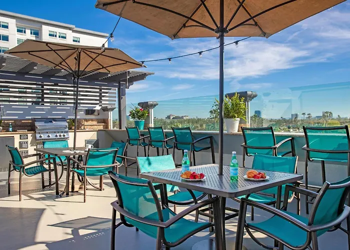 Peacock Suites
