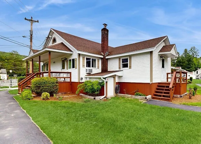Charming And Casual Motel In A Great Location With Shared Resort Amenities