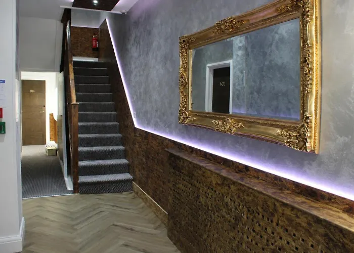 Oyo Townhouse 30 Sussex Hotel, London Paddington