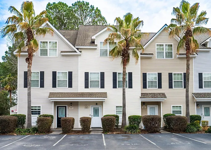 Modern Charleston Getaway