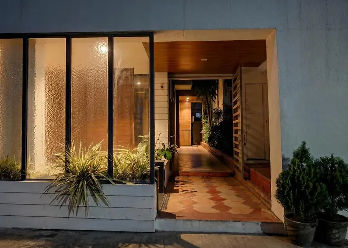 Super Townhouse Kanakpura Road Formerly Panchavati Comforts Bangalore