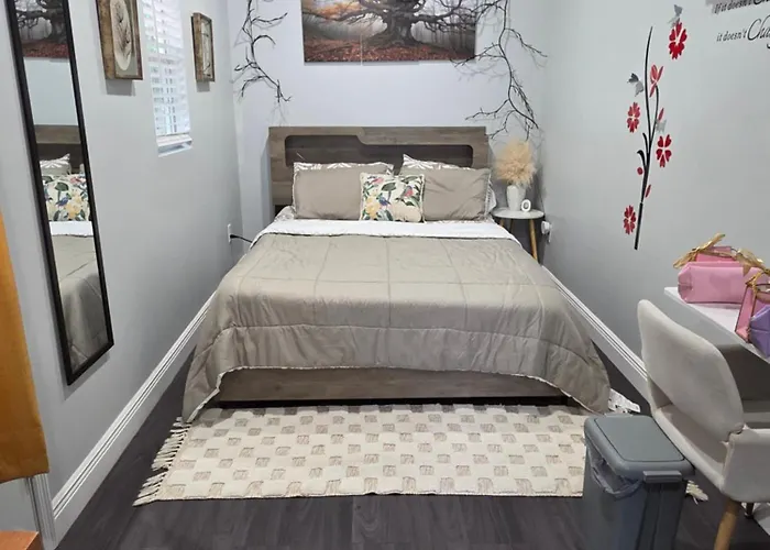 Ranch Style Tiny Home Retreat Near Downtown Orlando
