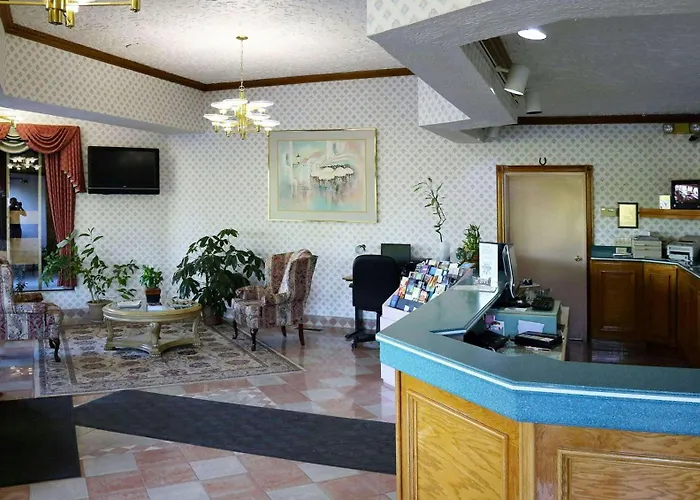 Magnuson Hotel Howell/Brighton