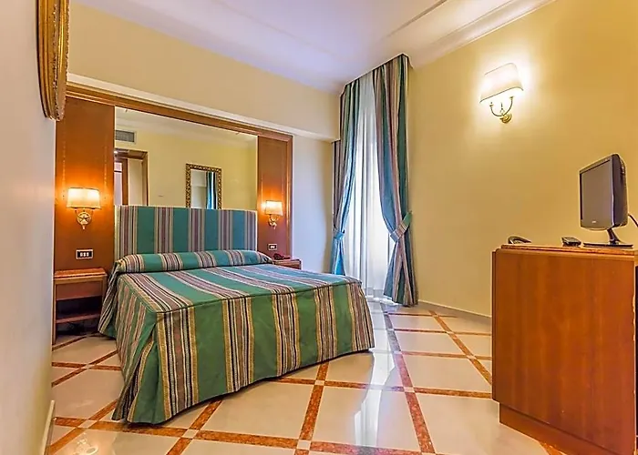 Raeli Hotel Noto Roma