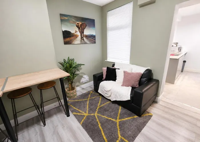 Room 1 Shared House 5 Min From Sefton Park