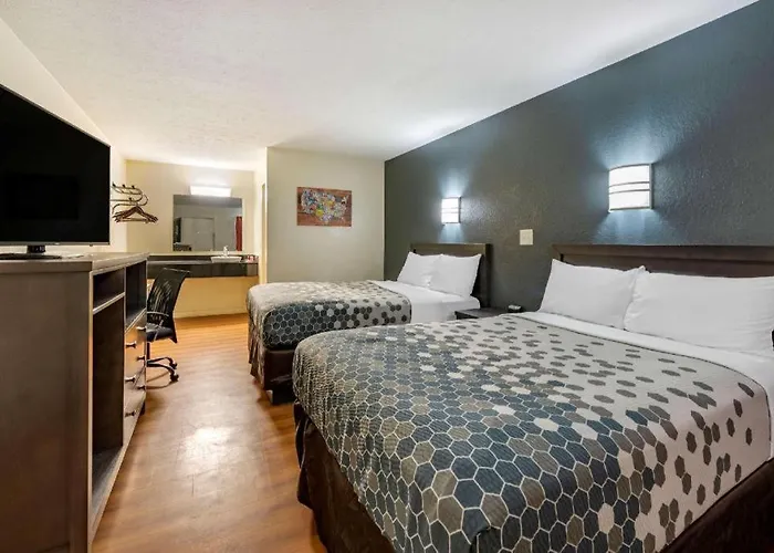 Quality Inn & Suites Columbus West