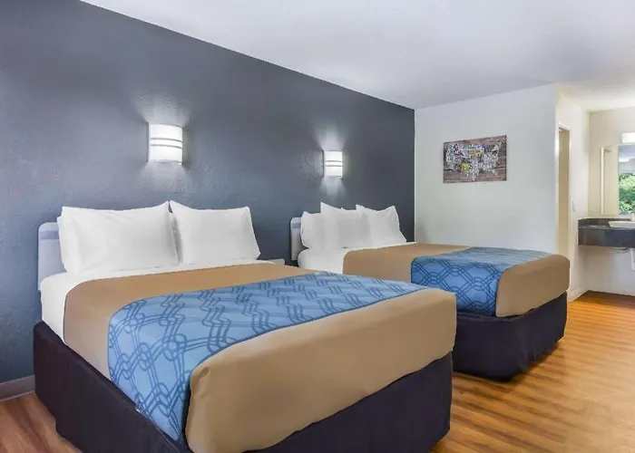 Quality Inn & Suites Columbus West