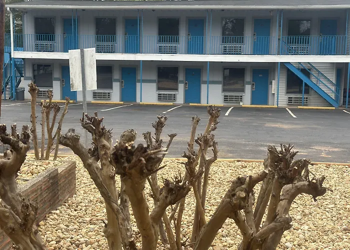 Green Garden Inn