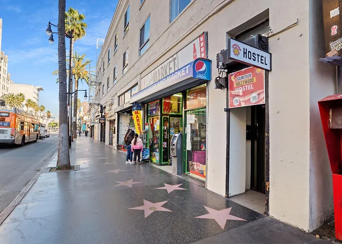 Samesun Hollywood Hotel & Hostel