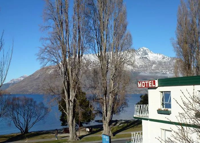Lakeside Motel