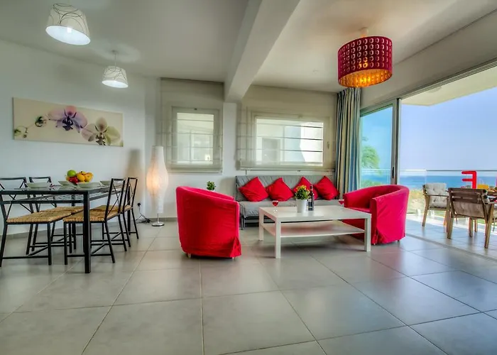 Beachfront Trident