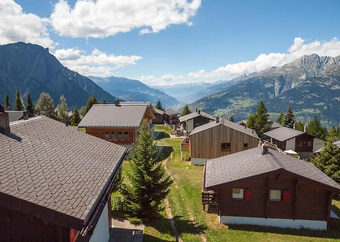 Gruppenhaus Im Walliser Alpstyle