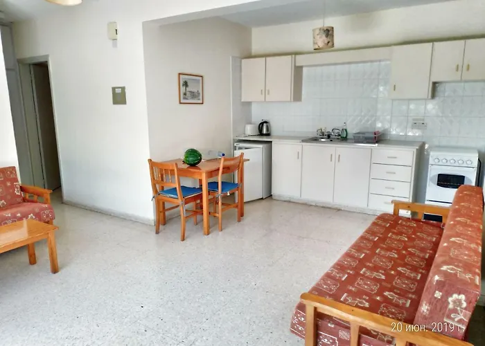 Constantaras Apartments