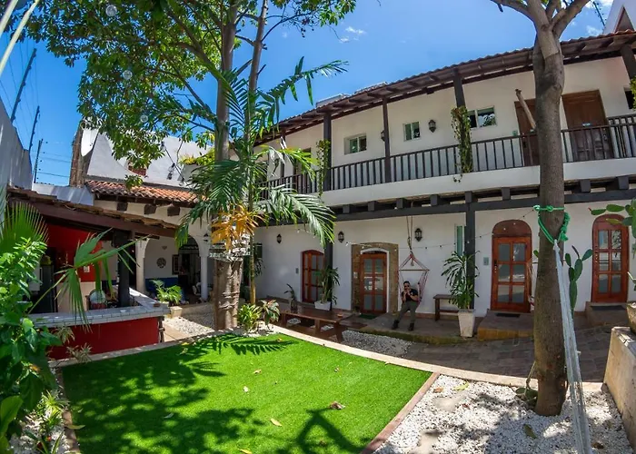 Island Life Hostel