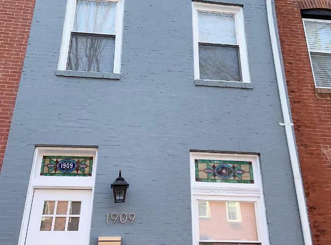 Nice Bedroom Next Fells Point