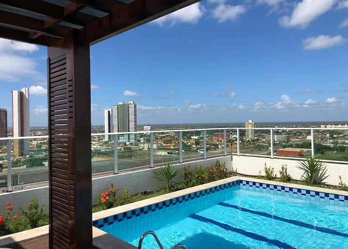 Studio Lux West Flat
