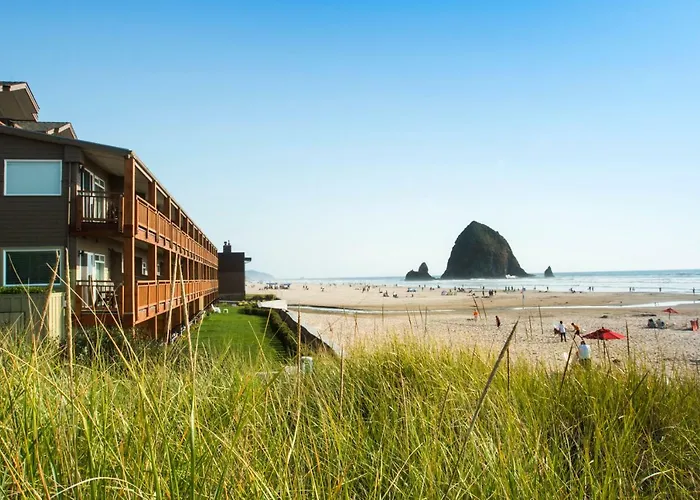 Cannon Beach Hotels With Jacuzzi in Room