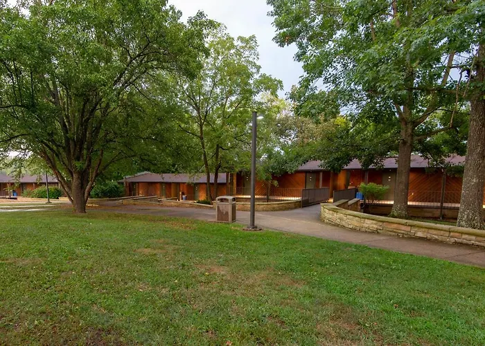 Rough River Dam State Resort Park
